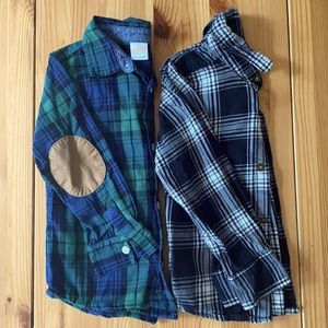Set of 2 plaid button up long sleeve shirts